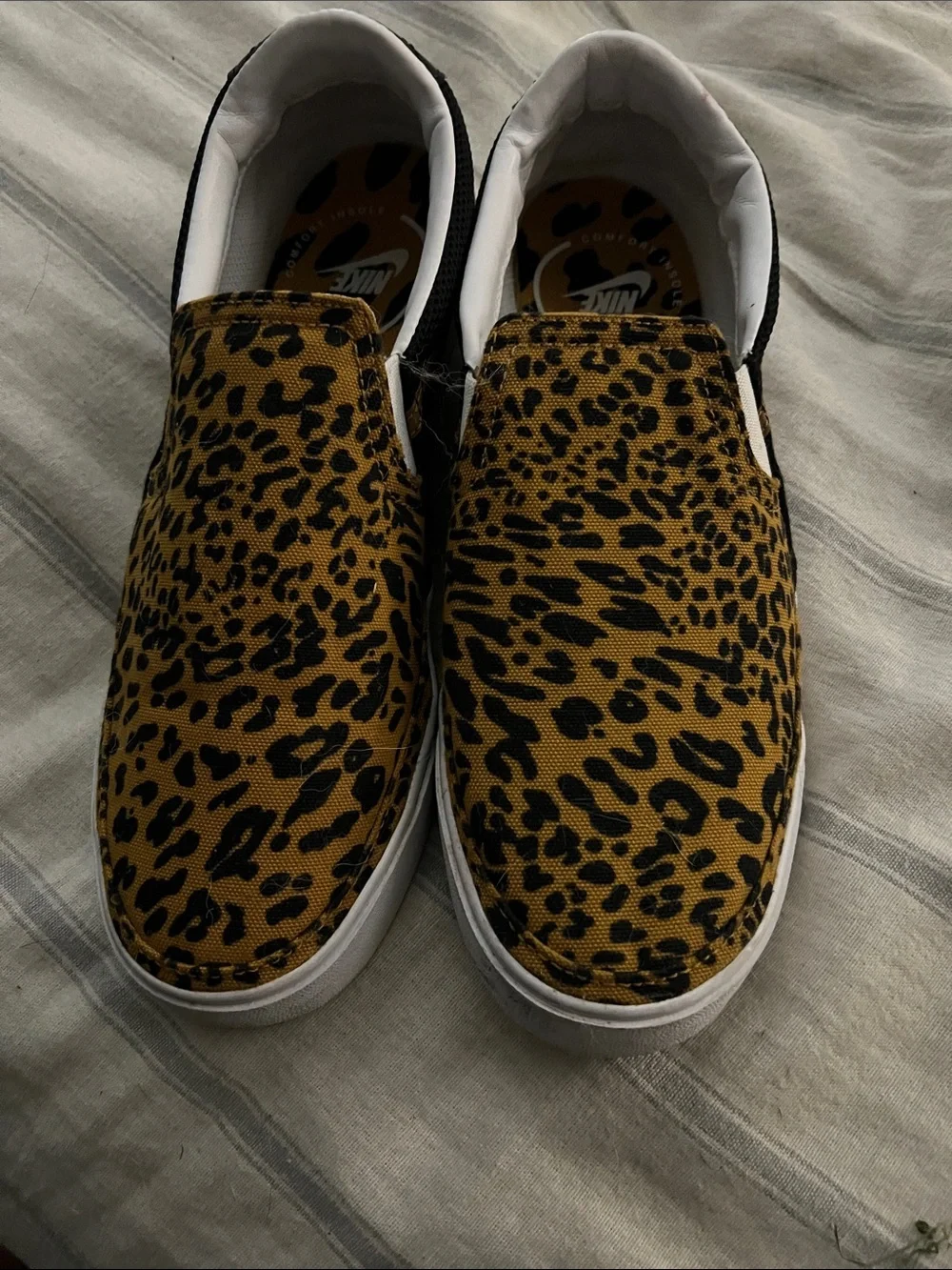 Nike casual slip